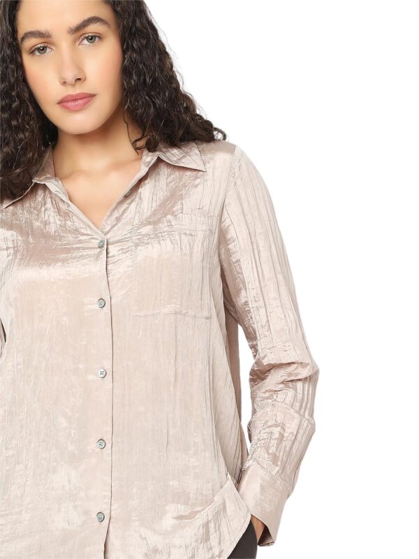 Women's Solid Regular Fit Shirt - Image 6